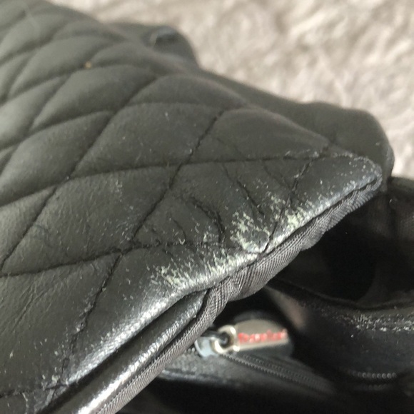 1 Baggallini, 1 Travelon, 1 Oulilai - Picture 11 of 16